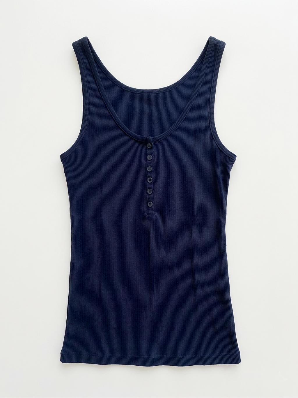 Soft-Ribbed Button Tank Top_Navy